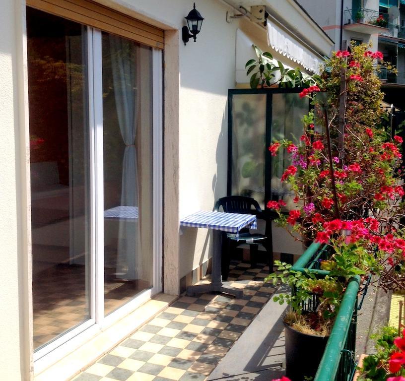 Attic Apartment Rapallo Rum bild
