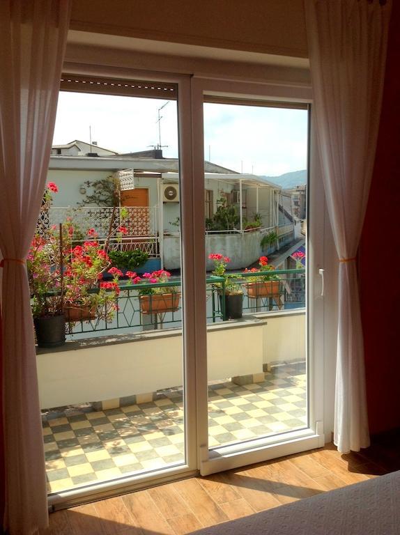 Attic Apartment Rapallo Rum bild