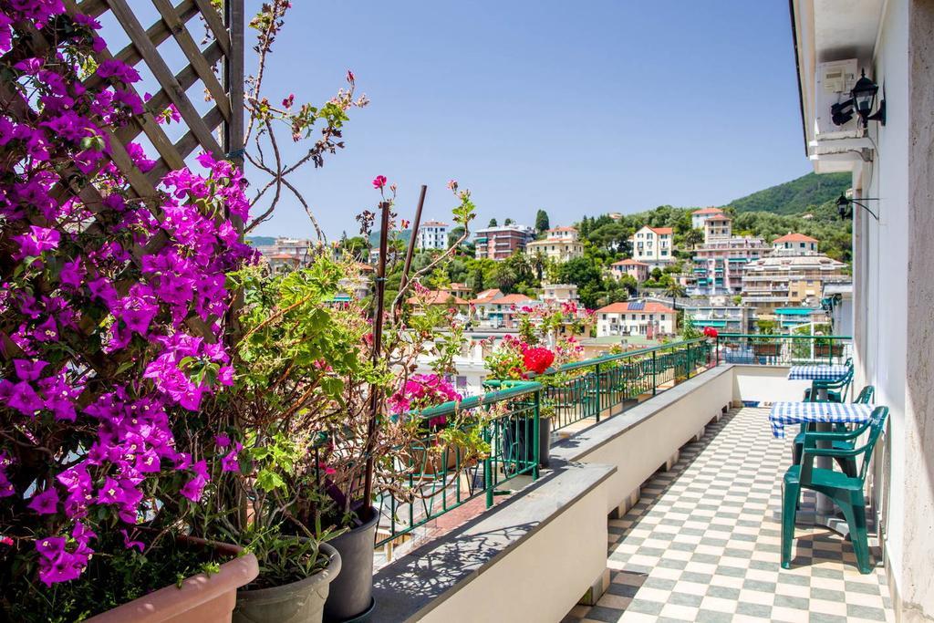 Attic Apartment Rapallo Exteriör bild